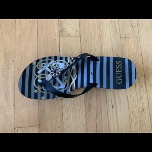 Guess flip flops